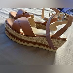 Vince Camuto platform espadrille sandals